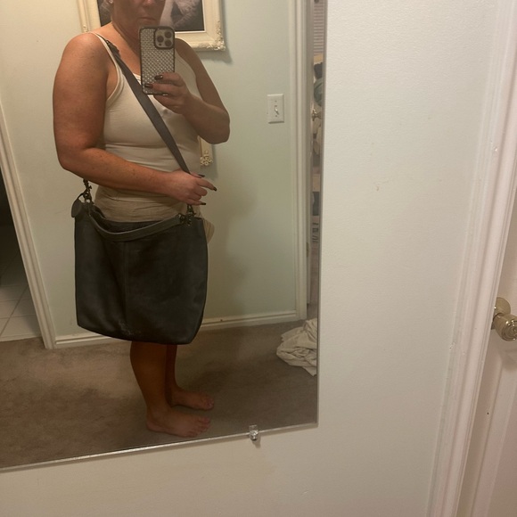 Leather tote - Picture 6 of 6